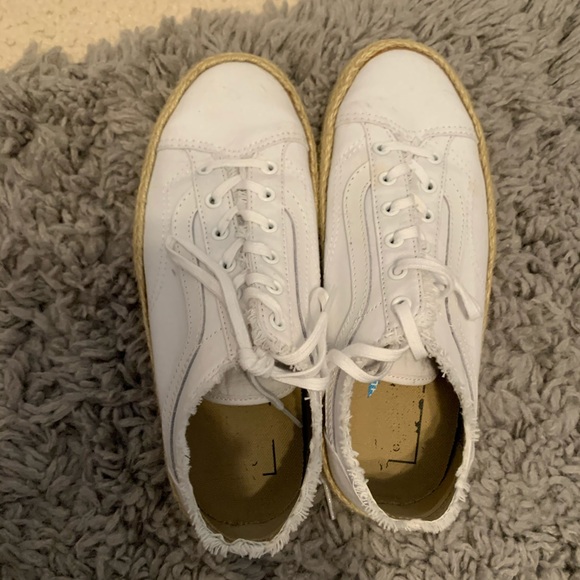 Vans white crochet bottom sneakers - Picture 2 of 5